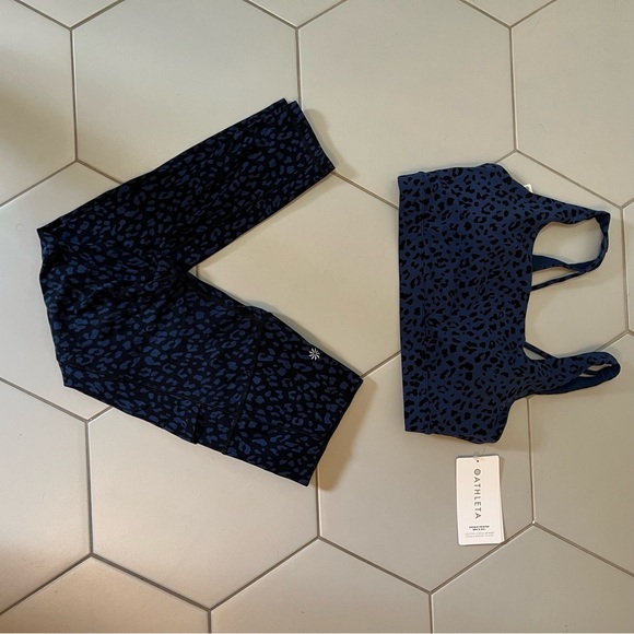 Athleta NWT Set Salutation Stash Pocket II 7/8 M Bra S Legging Black Blue Animal - Picture 5 of 7